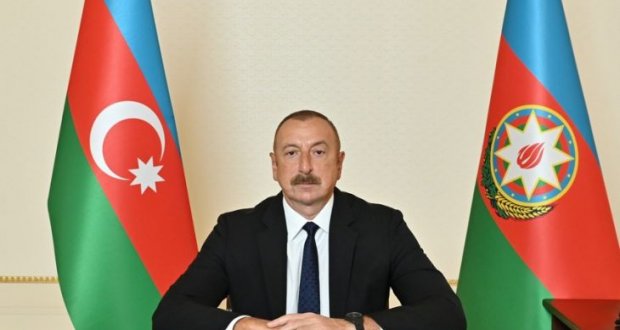 İlham Əliyev Mahmud Abbası Fələstinin milli bayramı münasibətilə təbrik edib