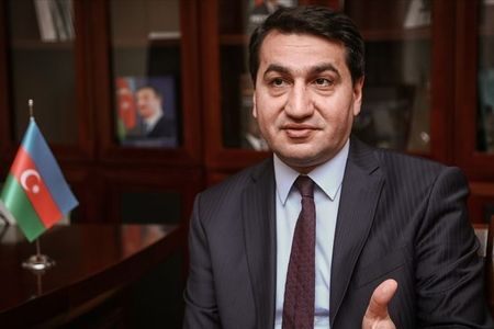 Hikmət Hacıyev: "Ermənistanın hazırkı hakimiyyəti Sarkisyan-Koçaryan rejiminin səhvlərini təkrarlayır"