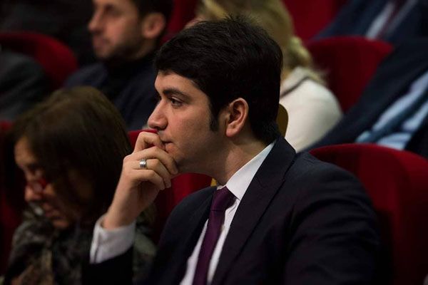 Azərbaycanlı jurnalist Rusiyada vitse-prezident oldu (FOTO)
