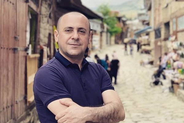 Xəzər TV-nin aparıcısının dənizdə batan oğlu komadan ayıldı (FOTO)