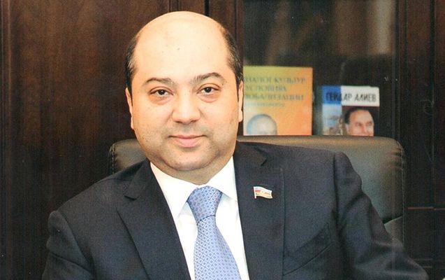 Deputat Hacı Salayev namizədliyini geri götürüb