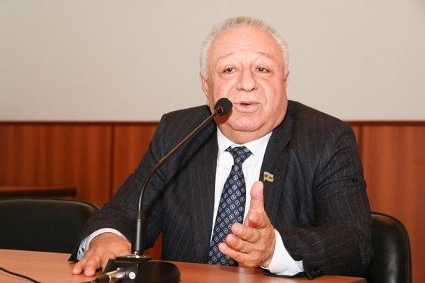 MSK Hüseynbala Mirələmovun seçildiyi dairəni müzakirə edir