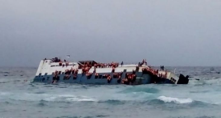 Banqladeşdə gəmi aşıb, 11 nəfər ölüb