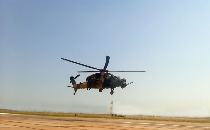 Azərbaycan döyüş helikopterlərini havaya qaldırdı - VİDEO