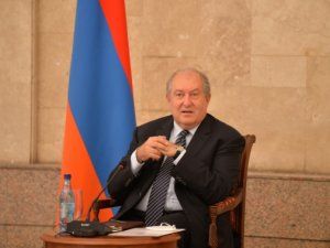 Prezident Sarkisyan ermənilərə müraciət etdi