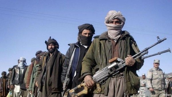 İŞİD 17 "Taliban" üzvünü ÖLDÜRDÜ