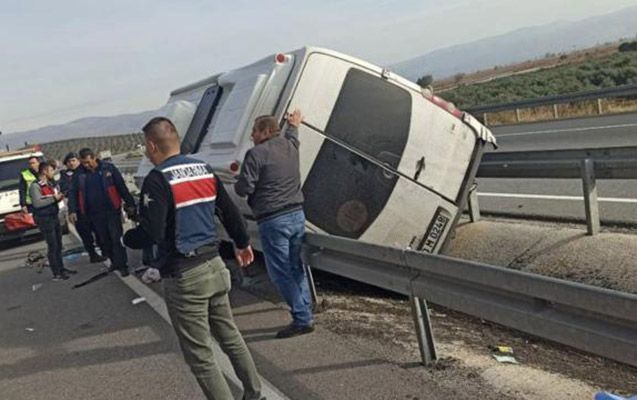 Türkiyədə azarkeşləri daşıyan avtobus aşdı- Ölən və yaralananlar var