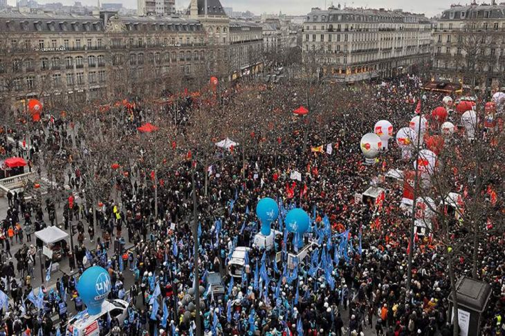 Fransada 1 milyondan çox insan etiraz aksiyası keçirib